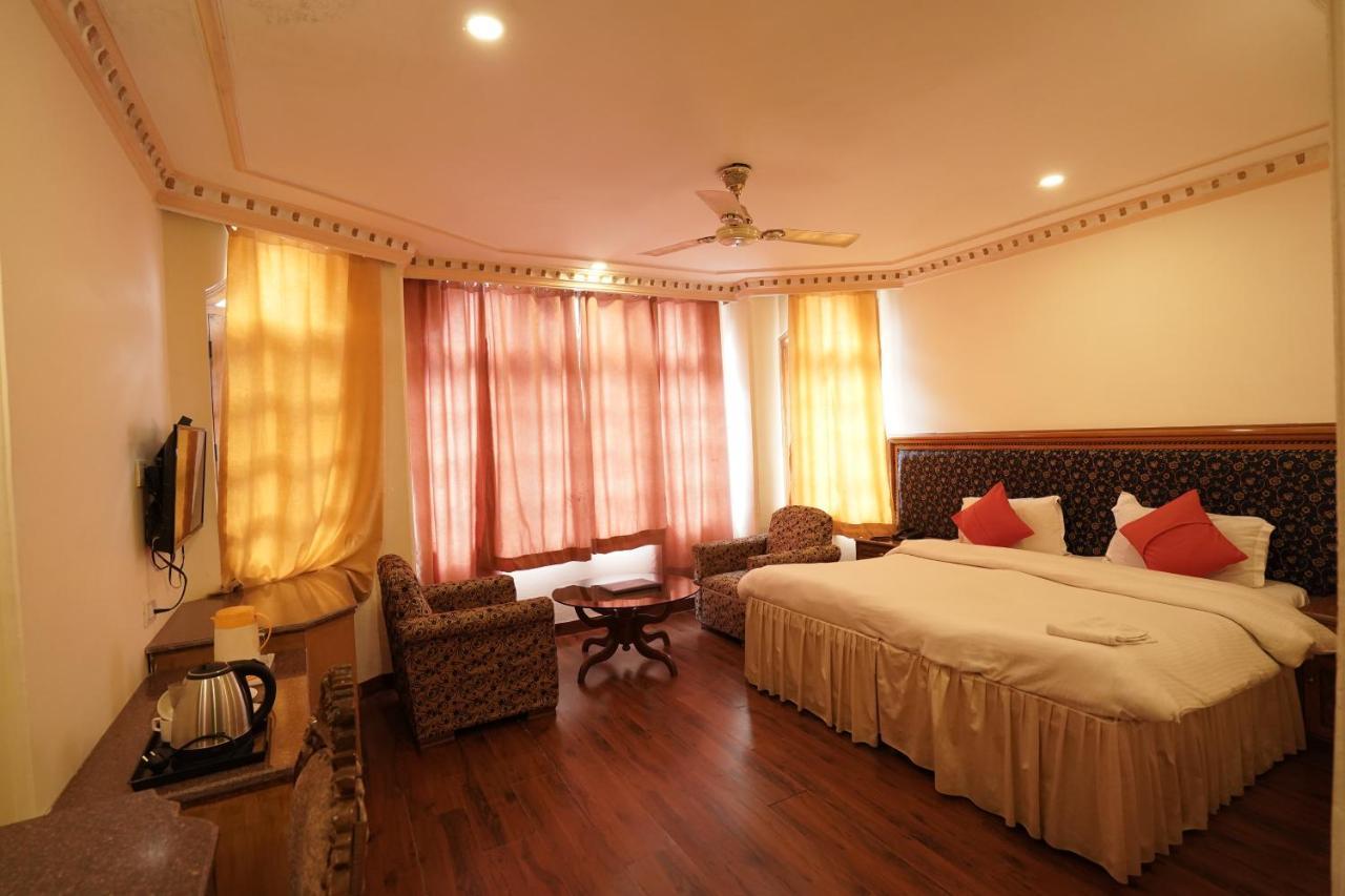 Royal Palace Resort Bhagsunag 다람샬라 외부 사진